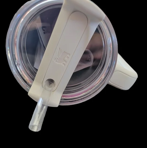 🔥RARE STANLEY🔥 WINTERSCAPE QUENCHER H2.0 FLOWSTATE™ TUMBLER | 40 OZ LIMITED ED - Picture 4 of 6